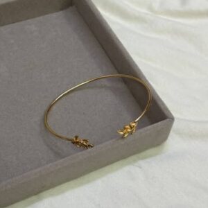 Leaf stackable bracelet