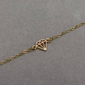 Diamond shaped bracelet