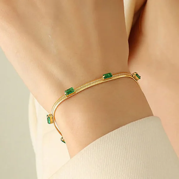 Green stone bracelet
