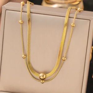 Geometric necklace