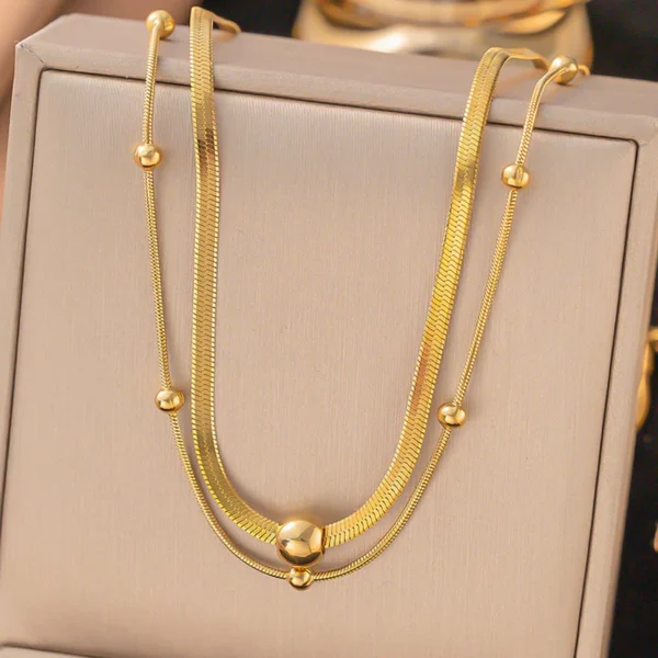 Geometric necklace